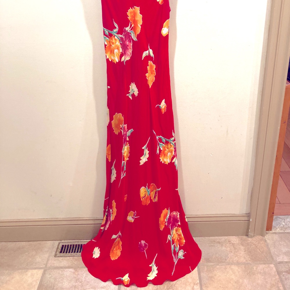 Long floral maxi dress!